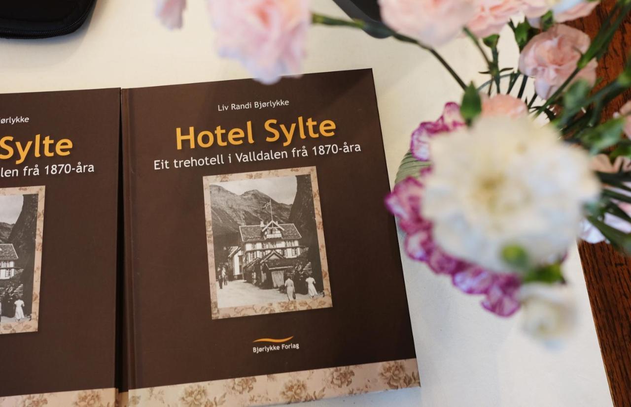 Sylte Hotell, Valldal Exterior foto